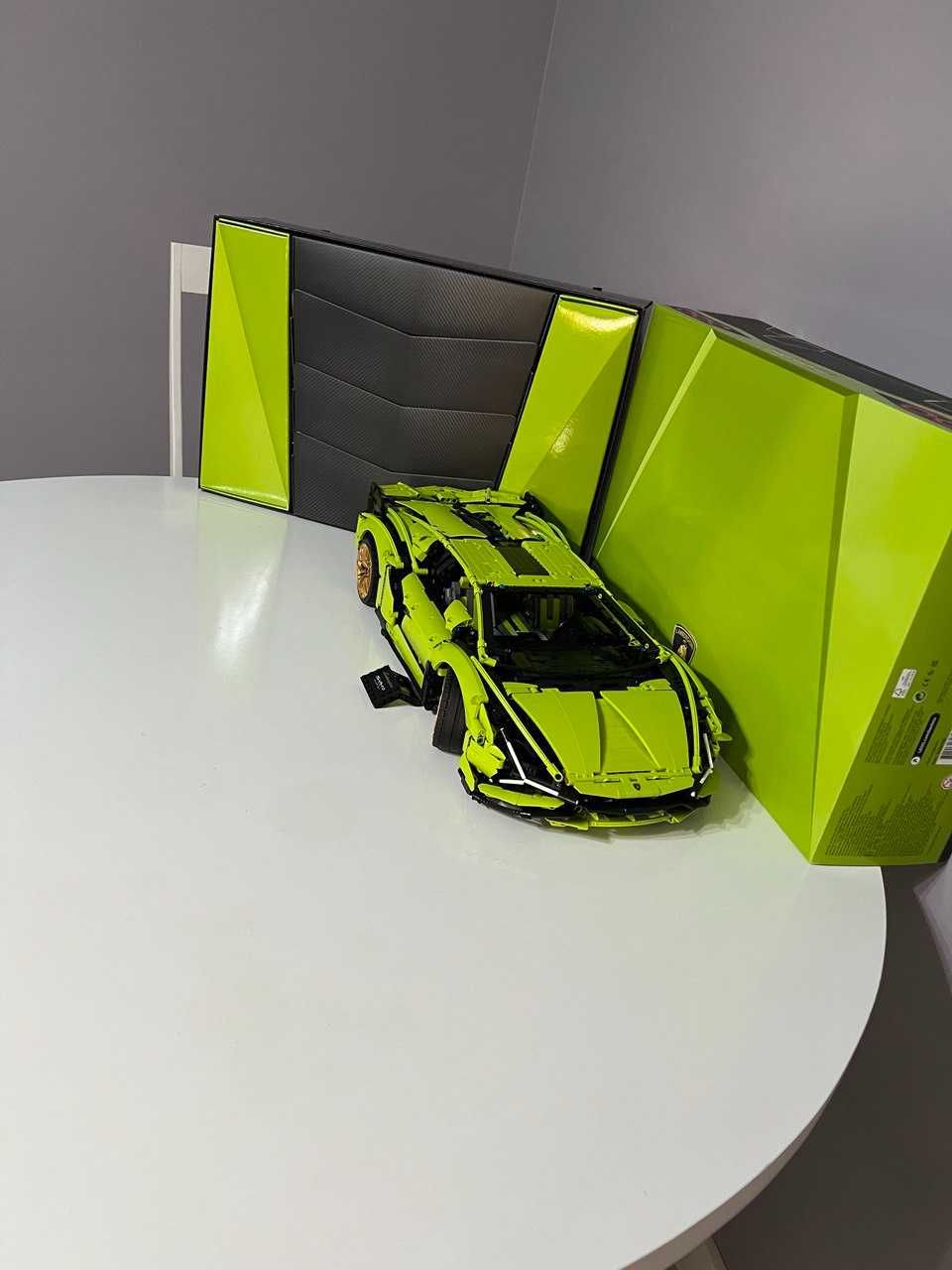 Продам Lego Technic Lamborghini Срочно