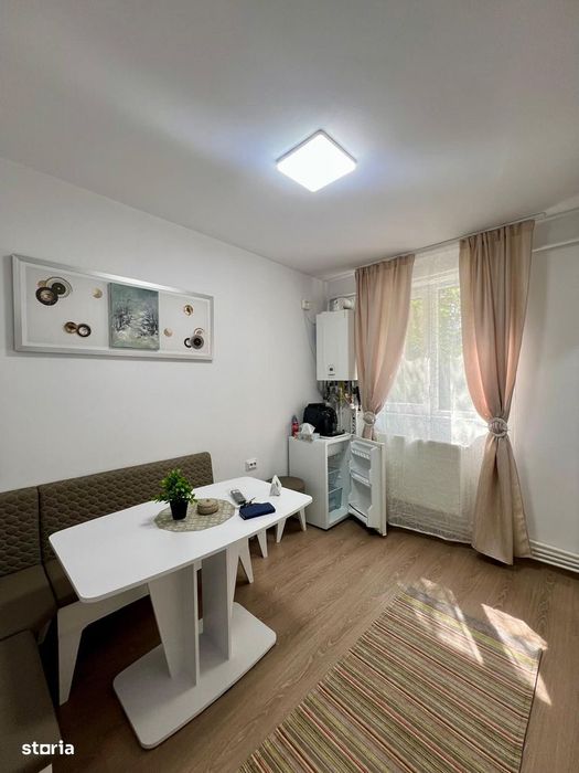 Apartament 2 camere 52mp mobilat utilat Sf.Vineri  62.000eur neg