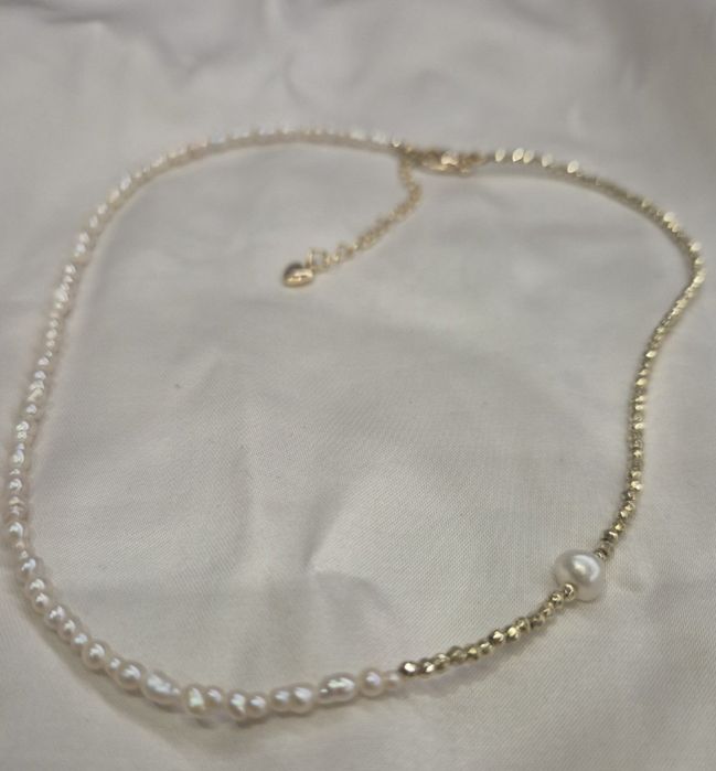 Колиета с перли и мъниста ръчна изработка