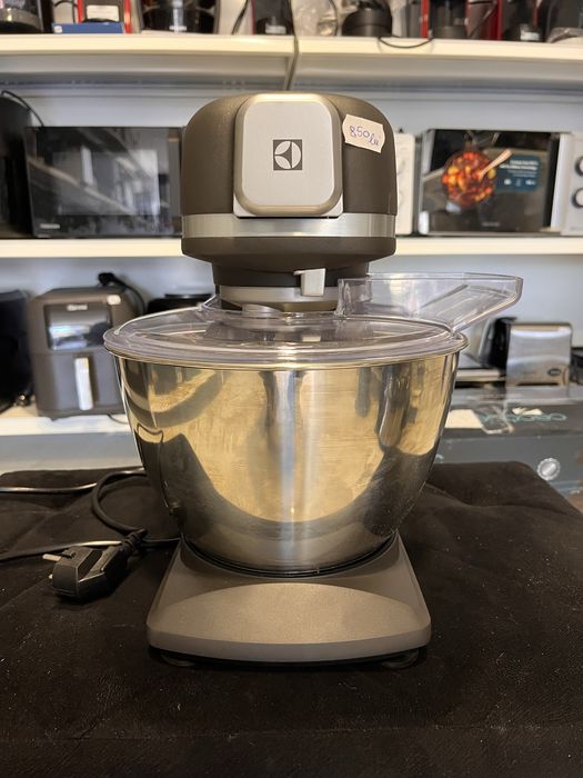 Robot de bucatarie Electrolux