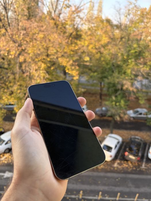 Vand iPhone 14 PRO MAX Gold 87% bateria