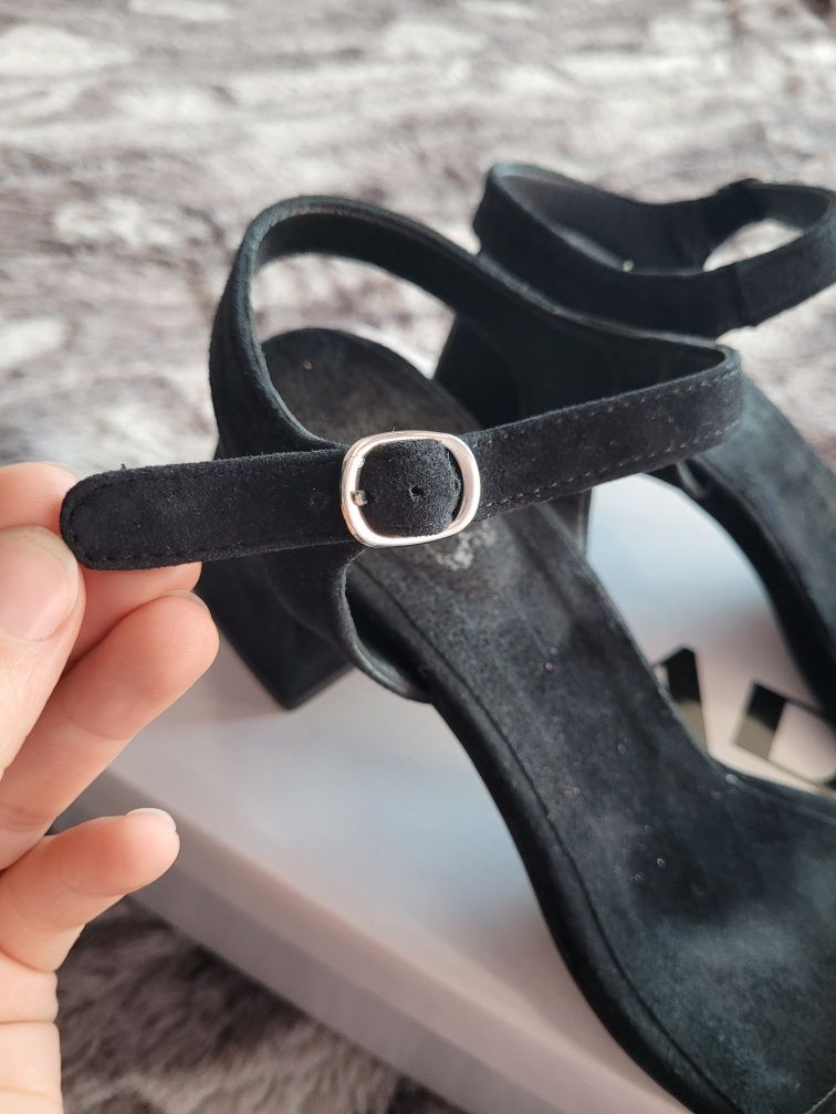 Sandale Answear negre piele naturala intoarsa