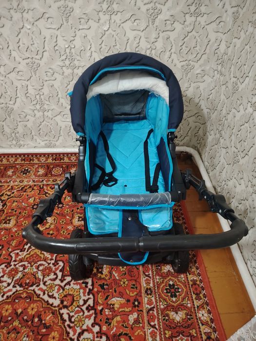 Продам детскую  коляску