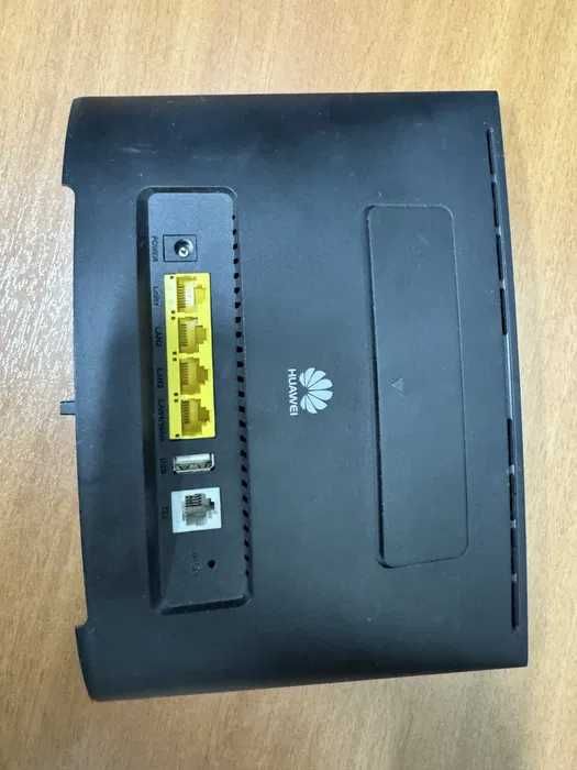 Роутер Huawei b525