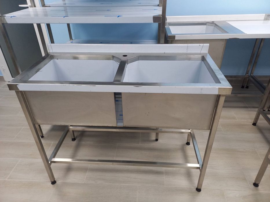 Mese și chiuvete inox