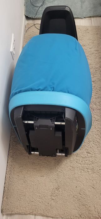 Scaun auto  maxi cosi de foarte bună calitate.