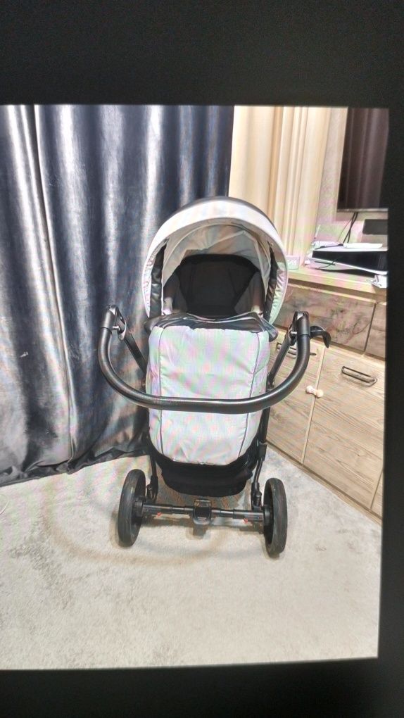 Продам коляску 2в1