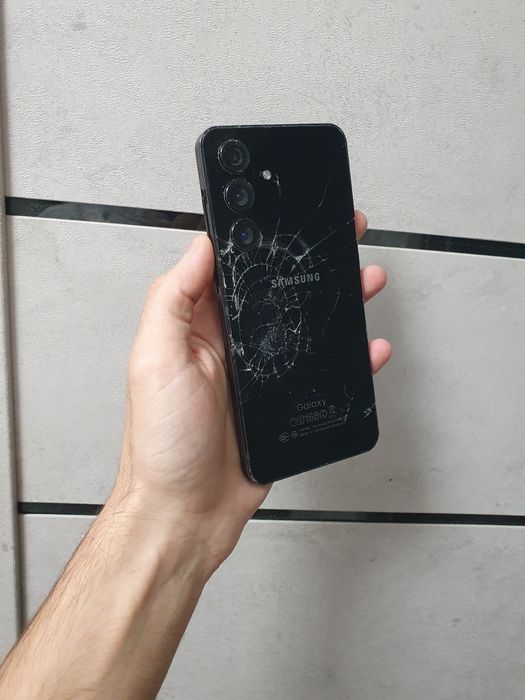 Samsung Galaxy A74 память 256гб йоки обмен