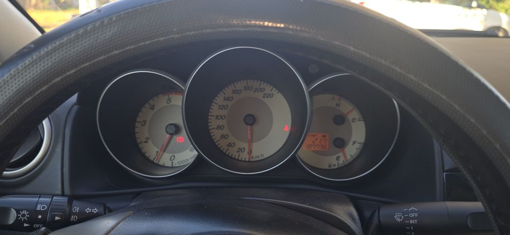 Vând Mazda 3 an 2008