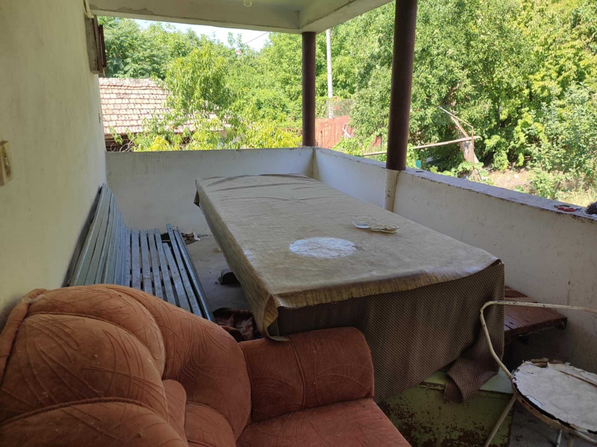 Просторна къща в село Делейна