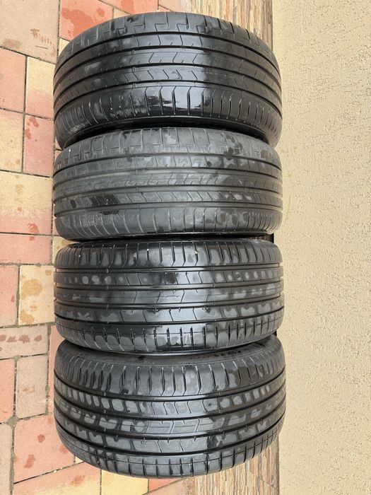 Anvelope vara 2 marimi: 245/40/19 - 275/35/19