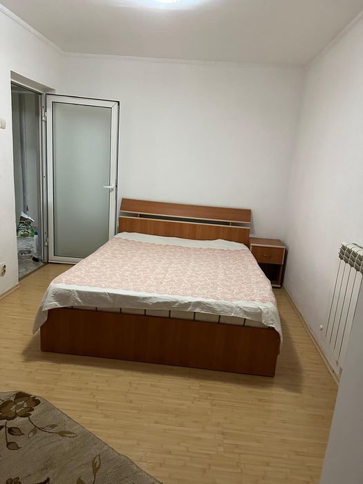 Inchiriez apartament 2camere decomandat