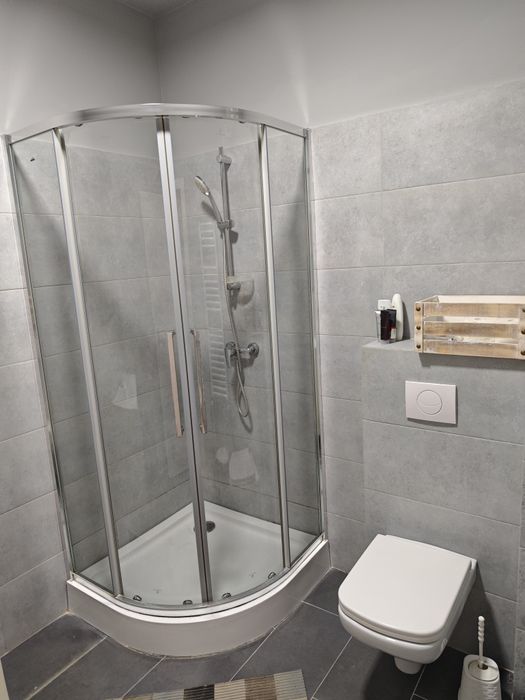 Închiriez apartament