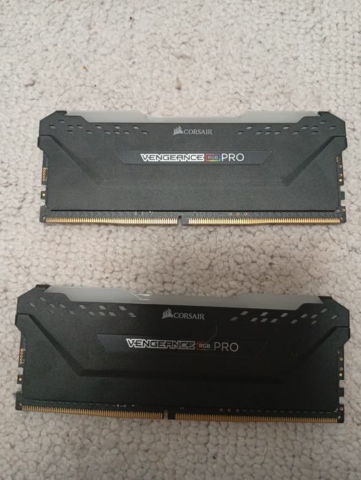 Corsair vengeance rpg pro RAM ddr4 8x2 3200