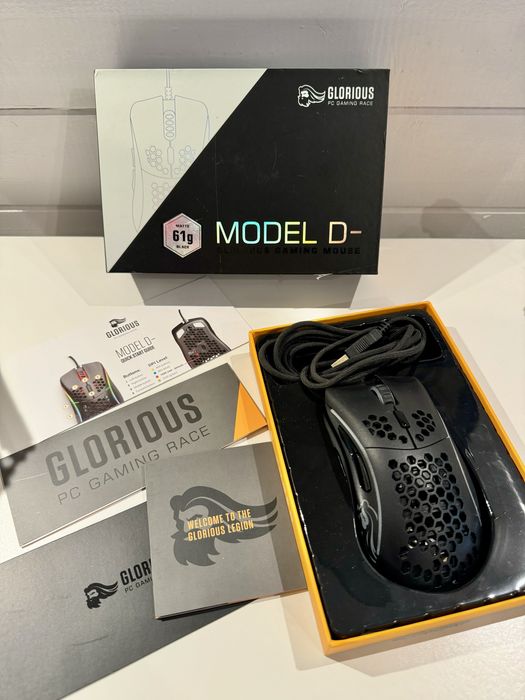 Mouse Glorious Model D- (minus) matte black wired