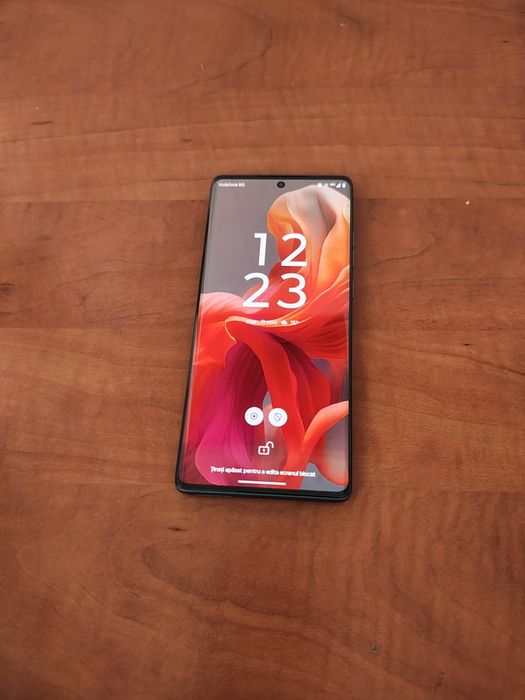 Motorola G85 250G RAM 12