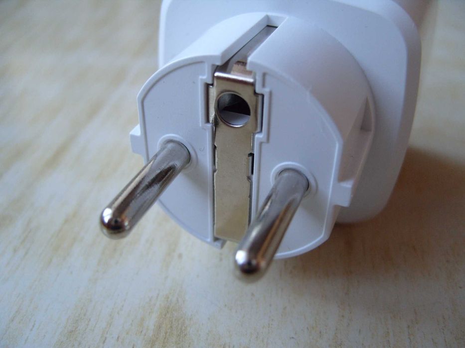 Wi-Fi Smart контакт Tuya, 16A. Контрол от всяка точка на света