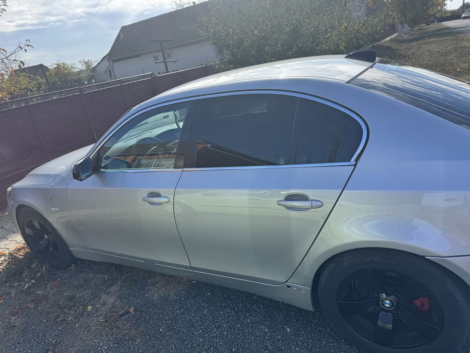 BMW Seria 5 E60 – 2.2 benzină