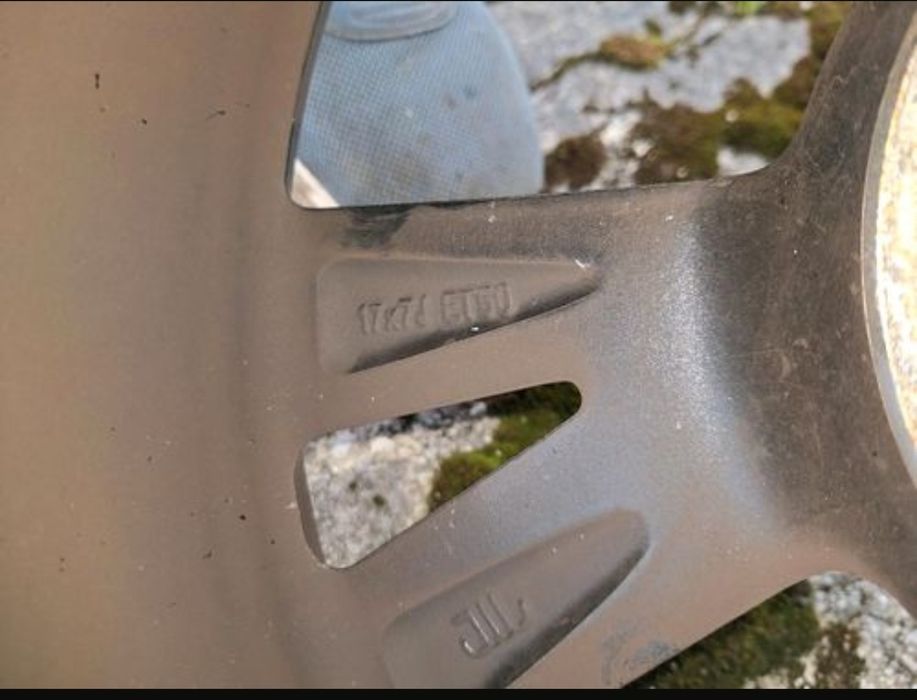 Jante 17"  Toyota AURIS Hibrid