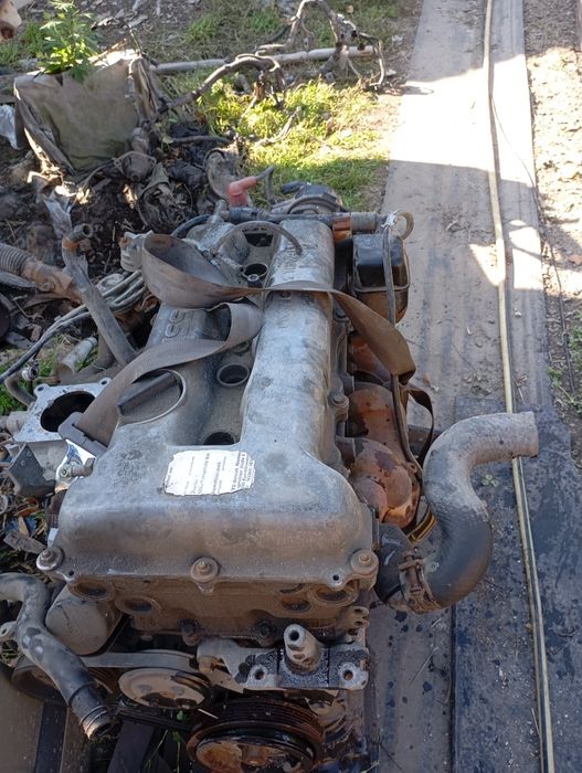 Нассан по запчастям