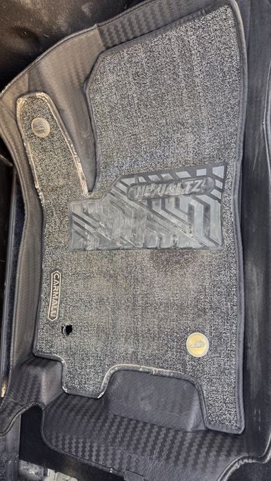 Nexia 3 polik  kovrik  b/u  zaril odam bo’sa tel qilsin