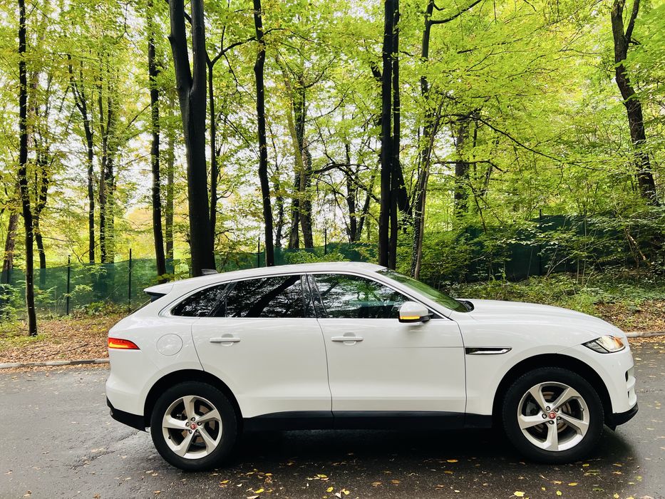 Jaguar F-pace / Automat / 11.2020 E6 / Diesel 2.0 / 4X4 / Navi Mare