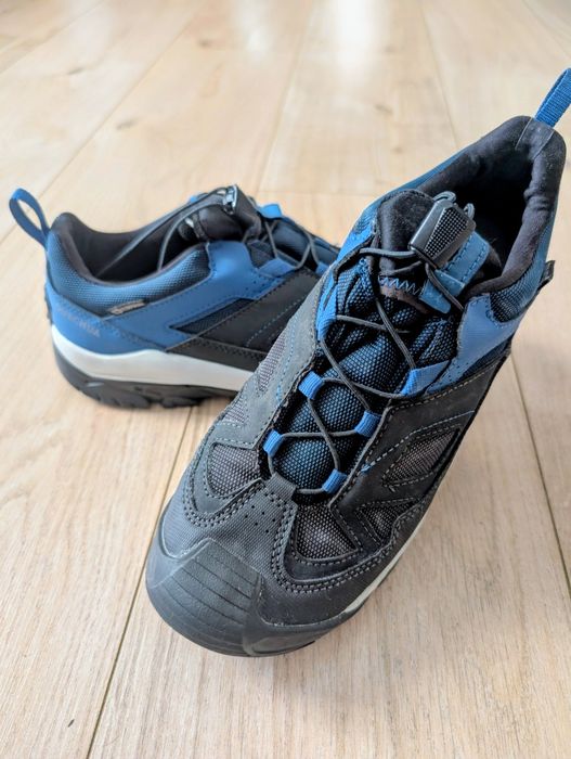 Pantofi impermeabili hiking Quechua marime 37