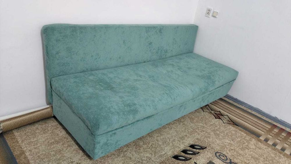 Диван,  задвижка, 2 подушки