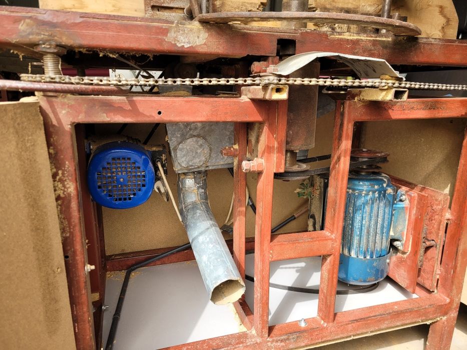 Vând abric și freser pt tâmplărie lemn