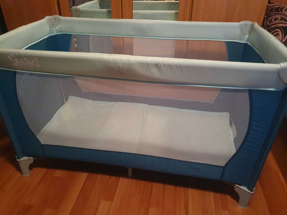 pătuț de călătorie pentru bebeluși