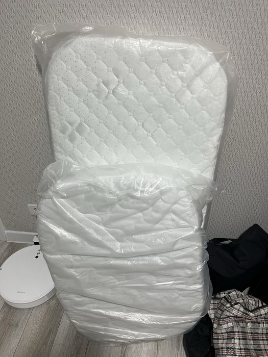 Продам матрасы для детской кровати овальные