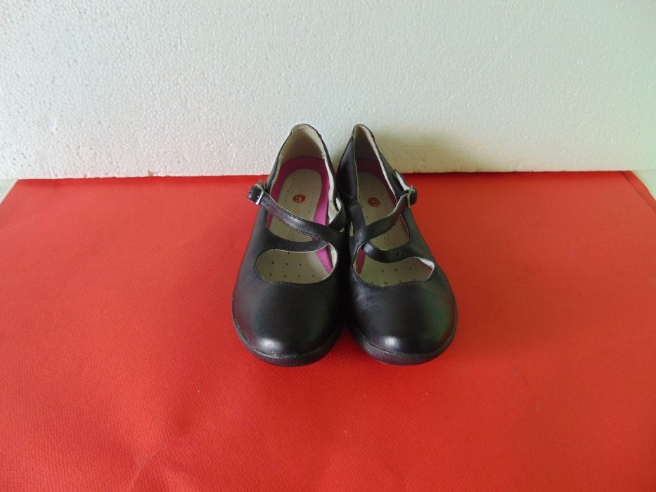 Clarks номер 38 1/2 Оригинални дамски обувки
