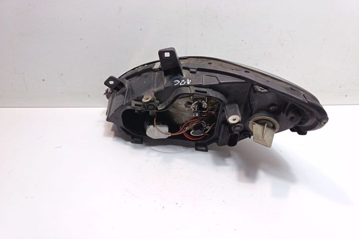 Far dreapta Mercedes-Benz Vito W639