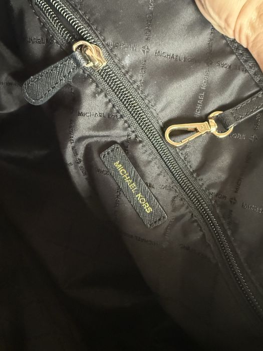 Geanta Michael Kors Saffiano Neagra