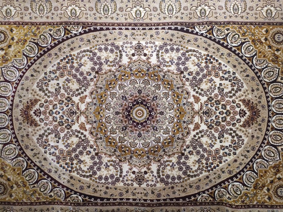 продам ковёр б/у, в хорошем состоянии