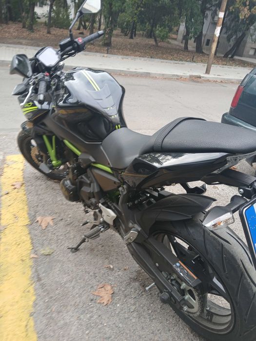 Мотоциклет Kawasaki Z650