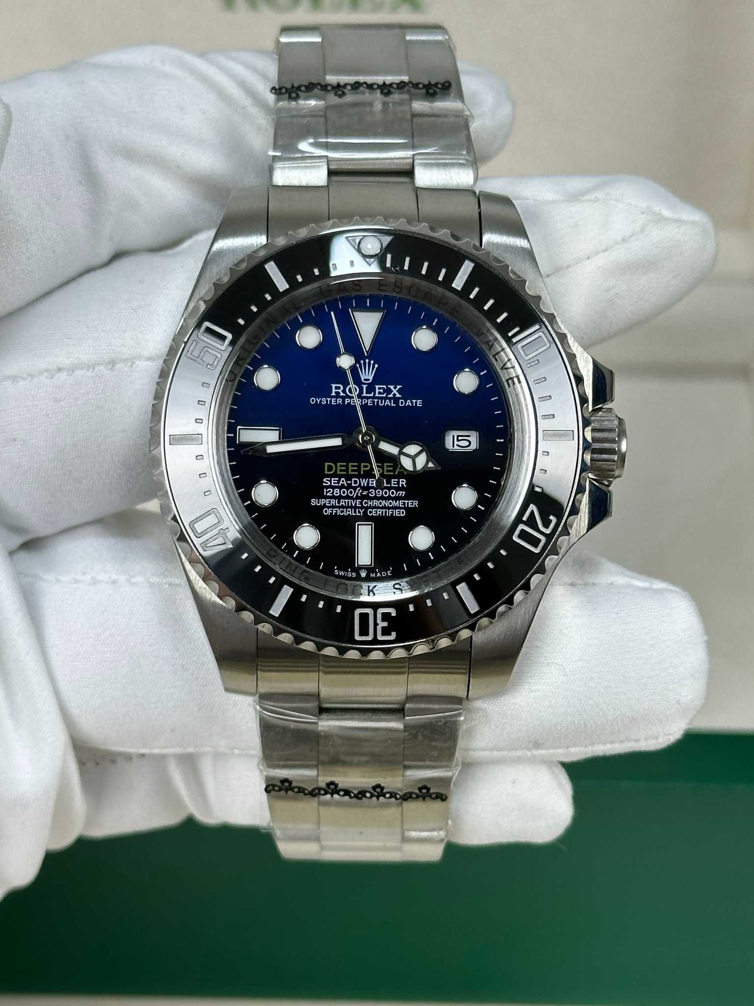 Rolex Sea-Dweller Deepsea 44 MM Blue Face	126660