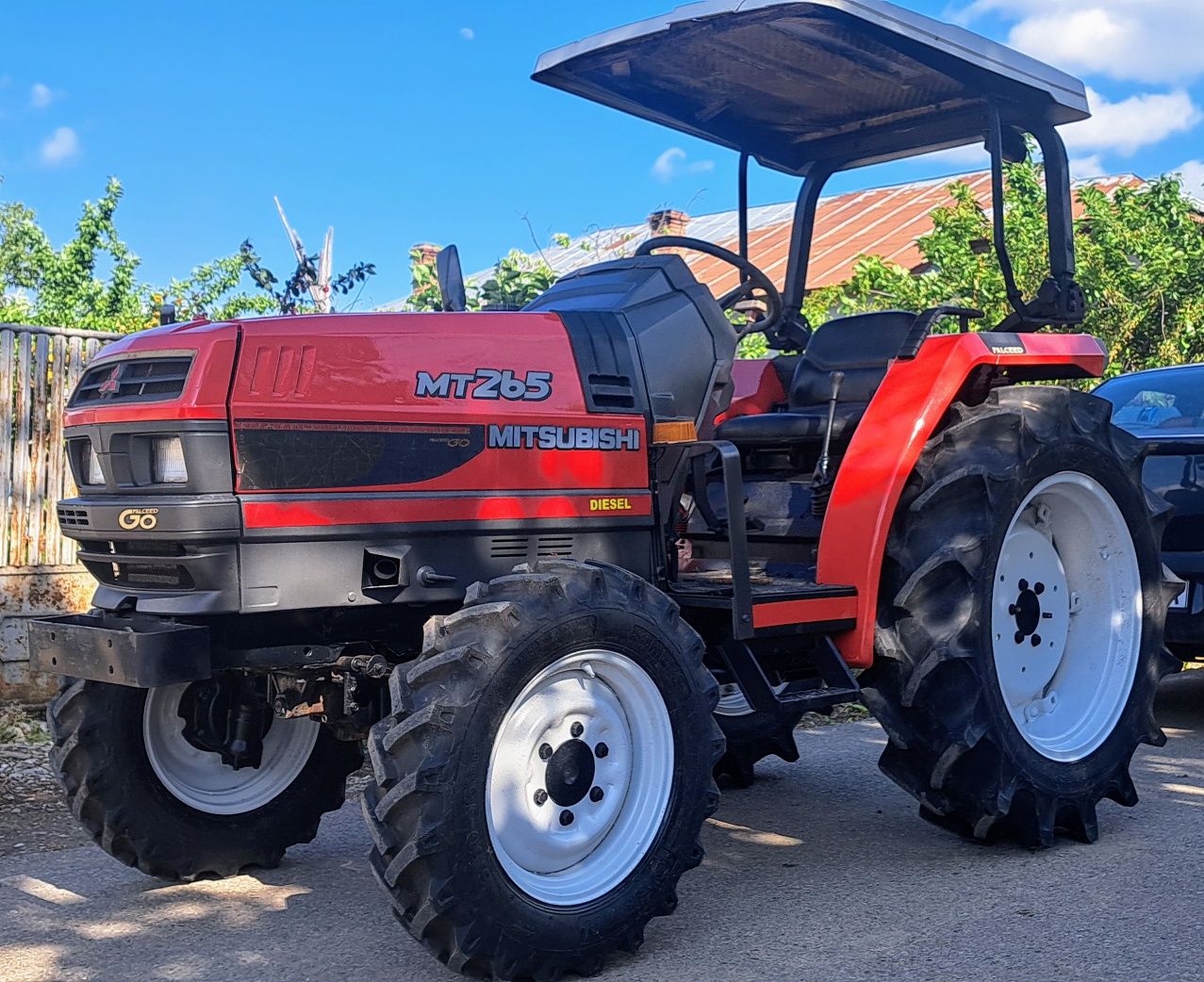 Tractor japonez Mitsubishi MT 265
PENTRU PRETENȚIOȘI 
HIS