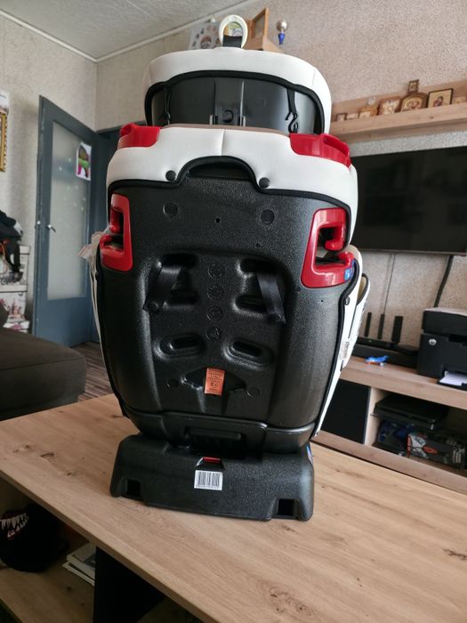 Детско столче за кола Chipolino