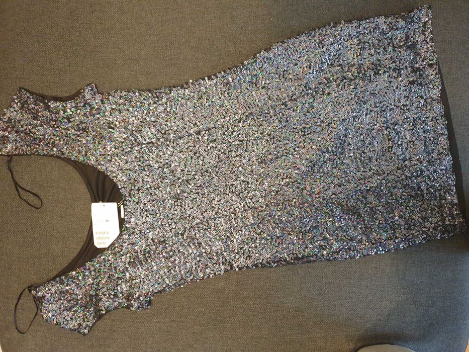 Къса рокля с пайети от H&M, размер 38, НОВА с етикет