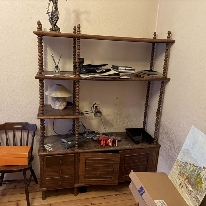 Подарявам мебели