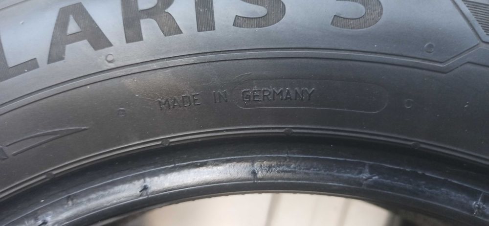 Продавам зимнa гумa  225/40/R18 цена 30лв