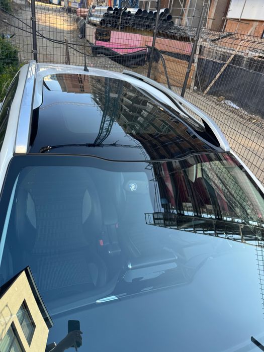 Пежо 2008,Панорамен таван и самопаркиране