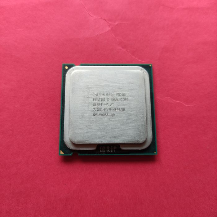 Процесор Intel Pentium E5200 s.775