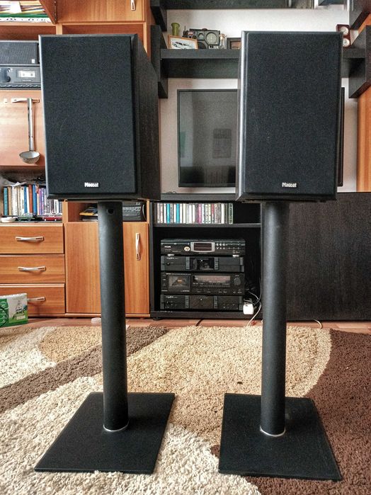 Pachet boxe Magnat Monitor S30 si stative Sonorus SP 100