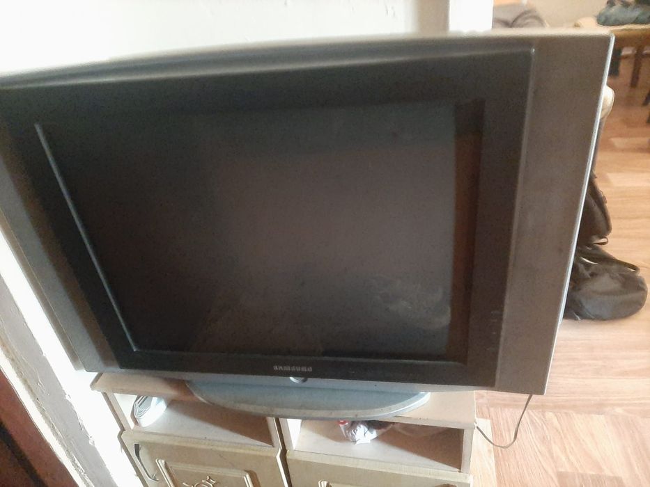 Продам телевизор