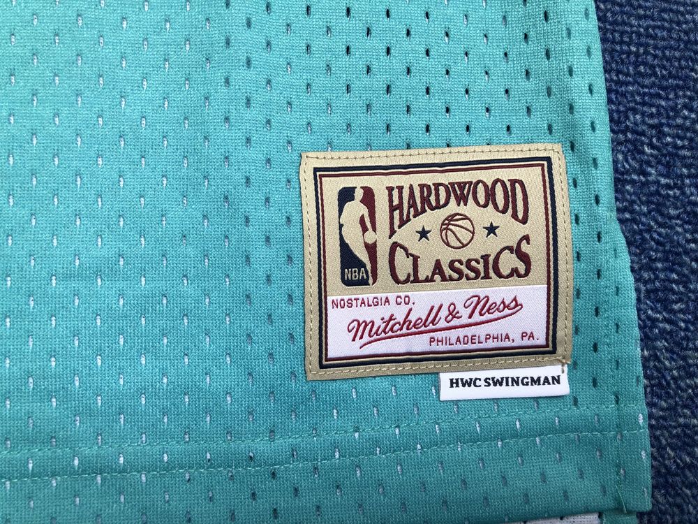 Mitchell & Ness NBA Vancouver Grizzlies 1998-99 Mike Bibby Jersey