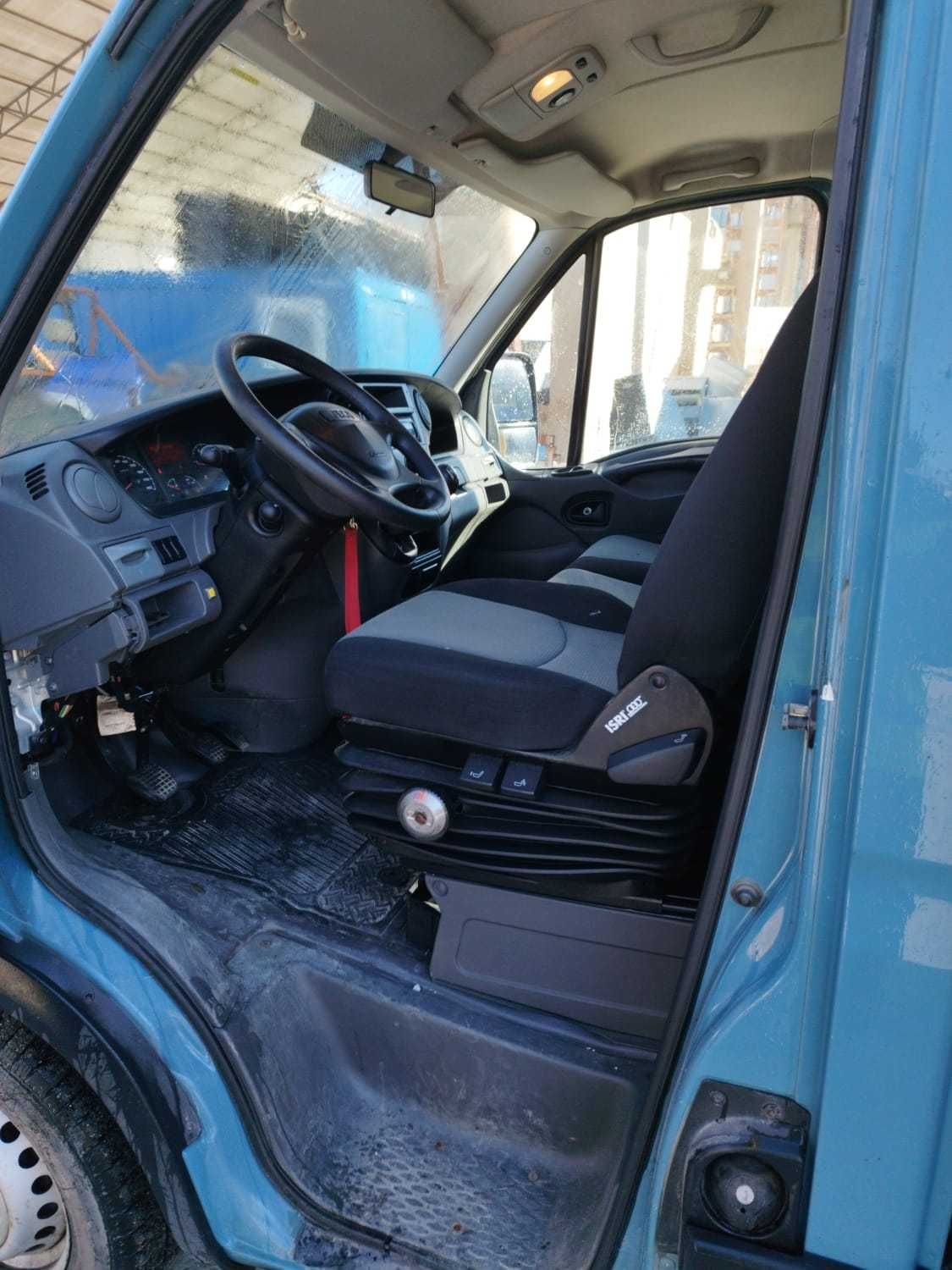 IVECO DAILY  35S17 Товарен-Челен Спойлер-Падащ Борд-ИВЕКО ДЕЙЛИ 235С17
