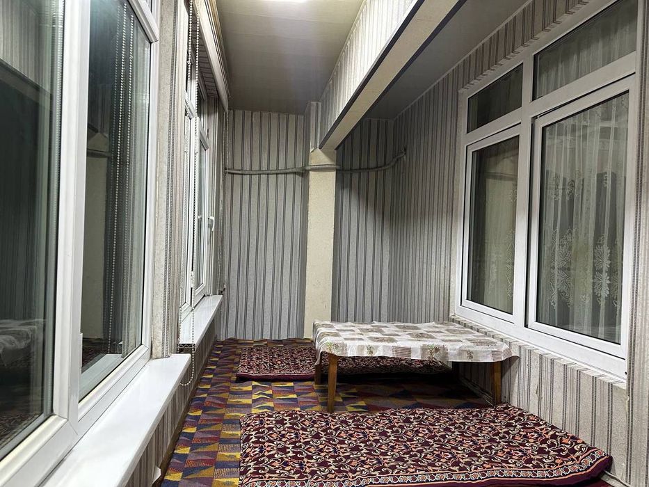 Юнусабад 3х комнатная 3/2/4. 5 больница.