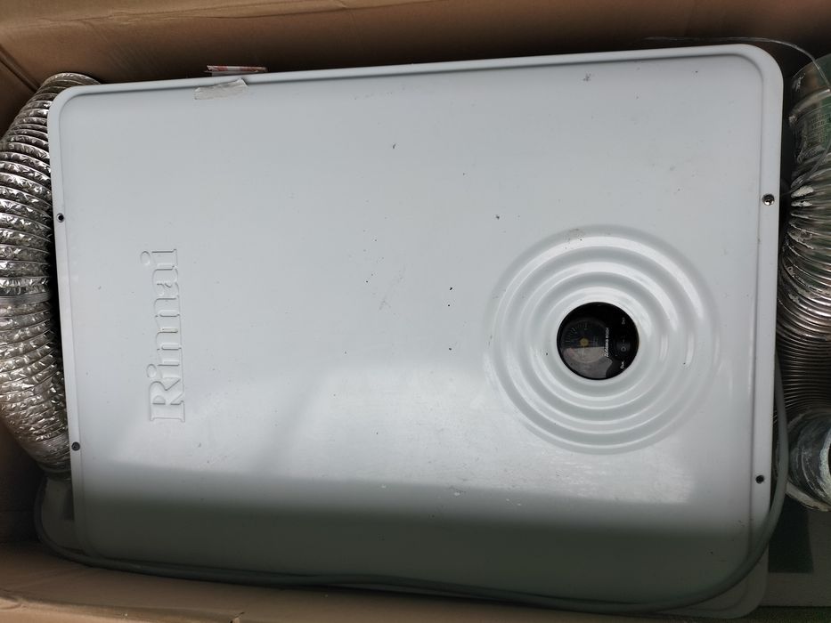 Котел печь на запчас ошипка 61 көрсеттіп тұр